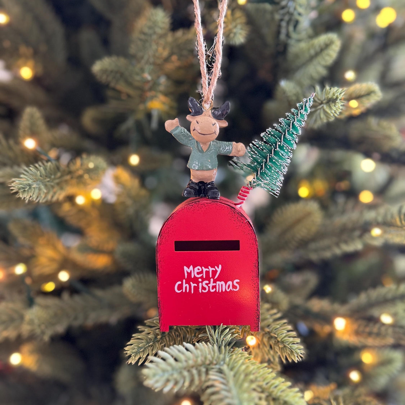 Red Mailbox & Reindeer Christmas Bauble – Metal ornament for Christmas Tree
