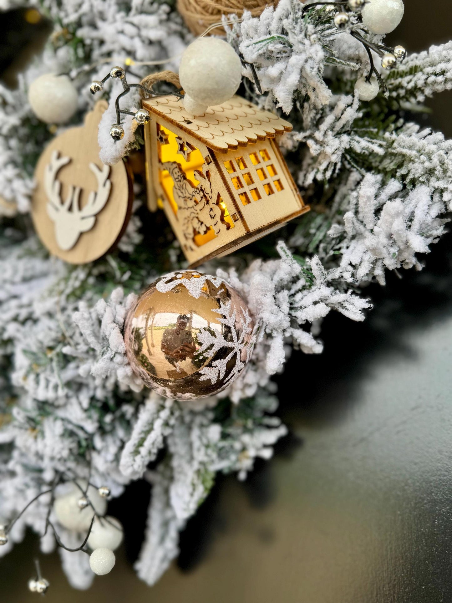 Light Up Snowy Christmas Wreath with Lit Houses - 50cm Door decoration