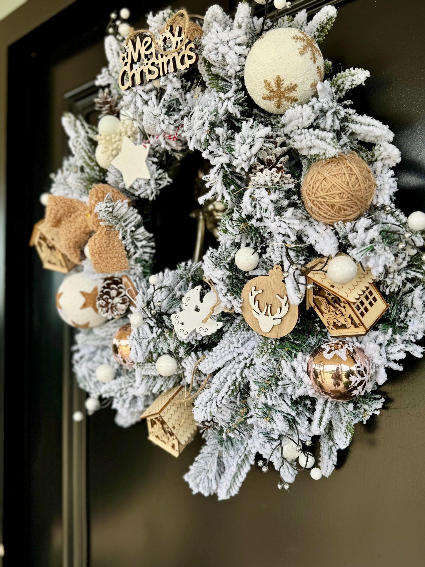 Light Up Snowy Christmas Wreath with Lit Houses - 50cm Door decoration