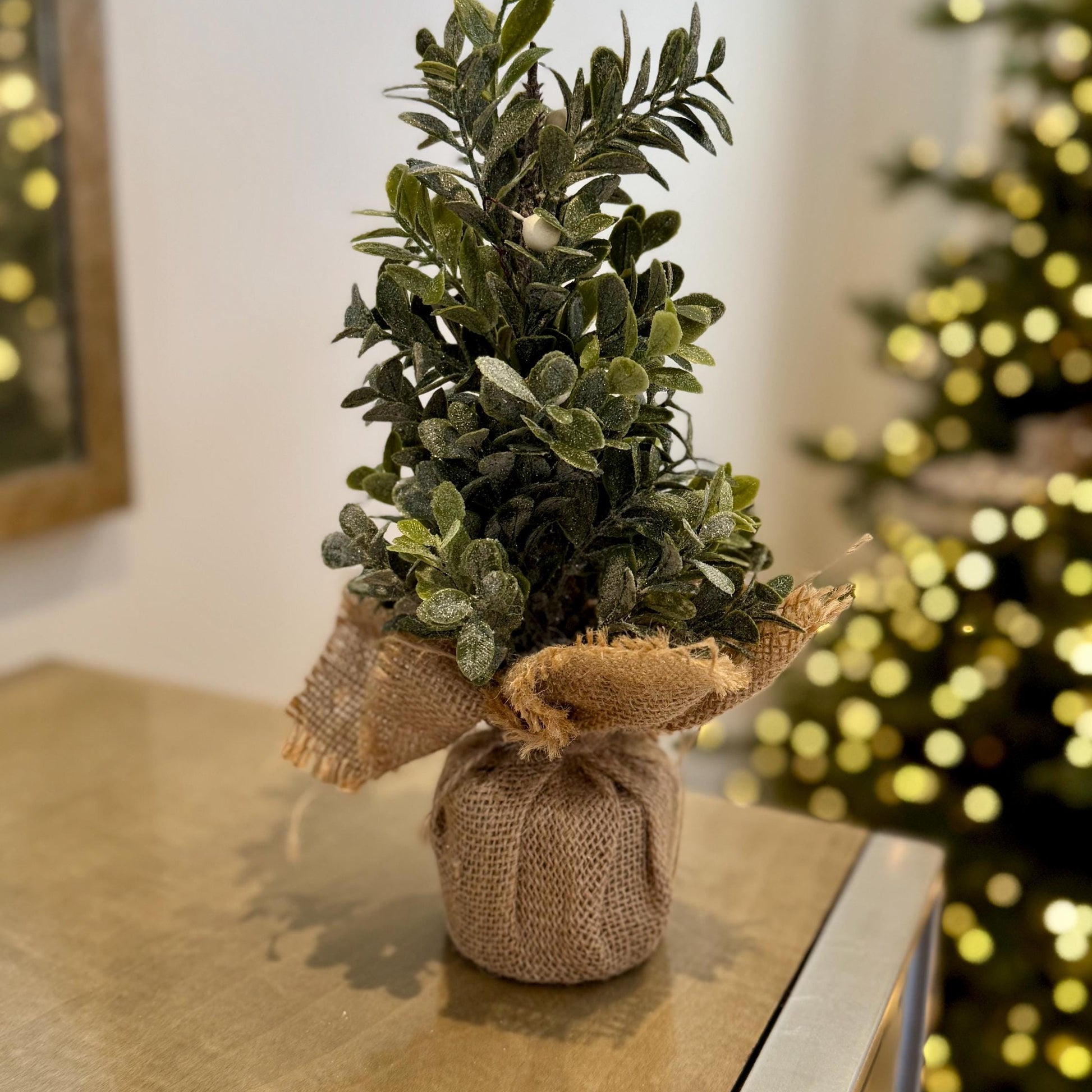 Mini Frosted Eucalyptus Tree – 25cm Rustic Winter Tabletop Decoration with Burlap Base