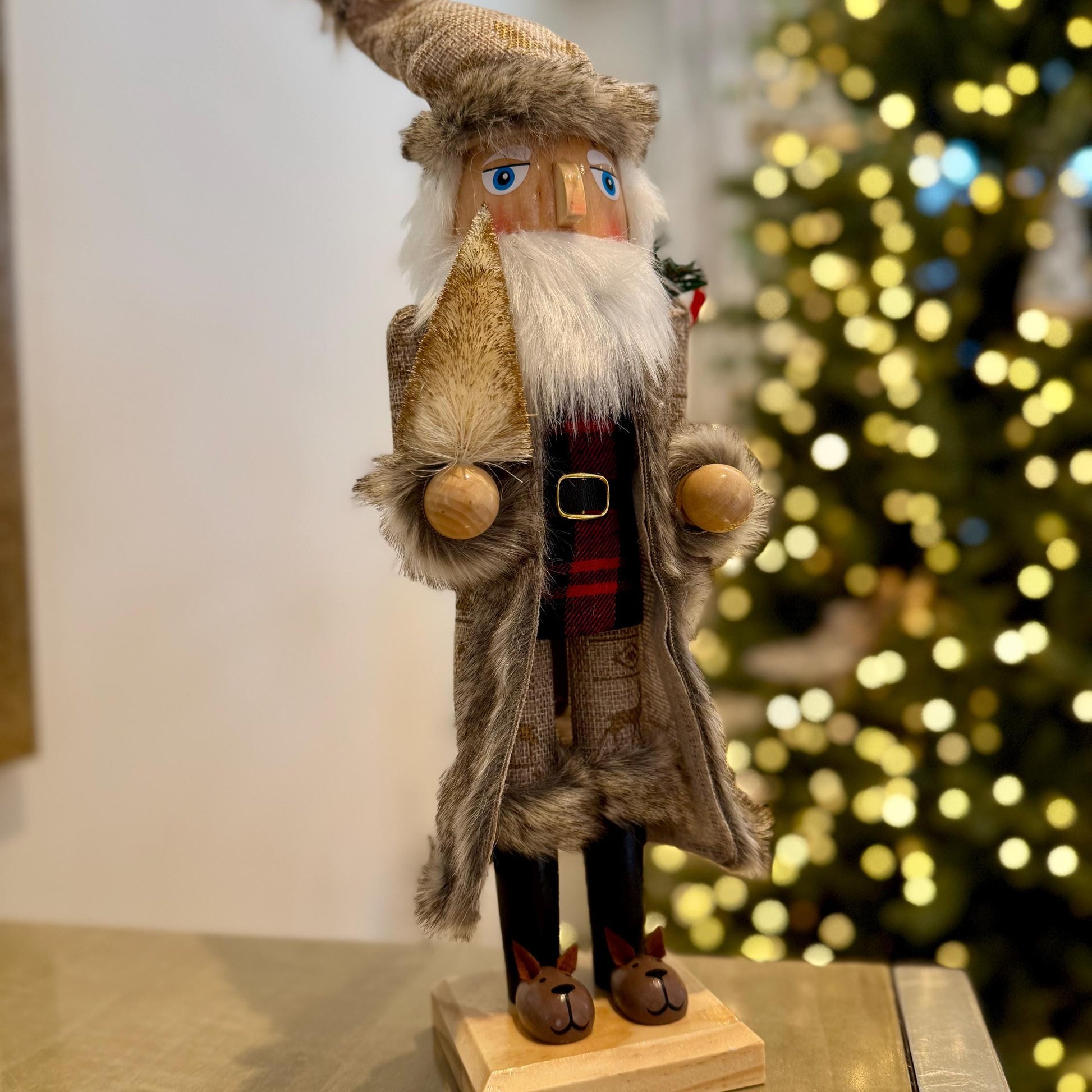 Large Hand-Painted Rustic Wizard Nutcracker 38cm – Traditional Christmas Decoration