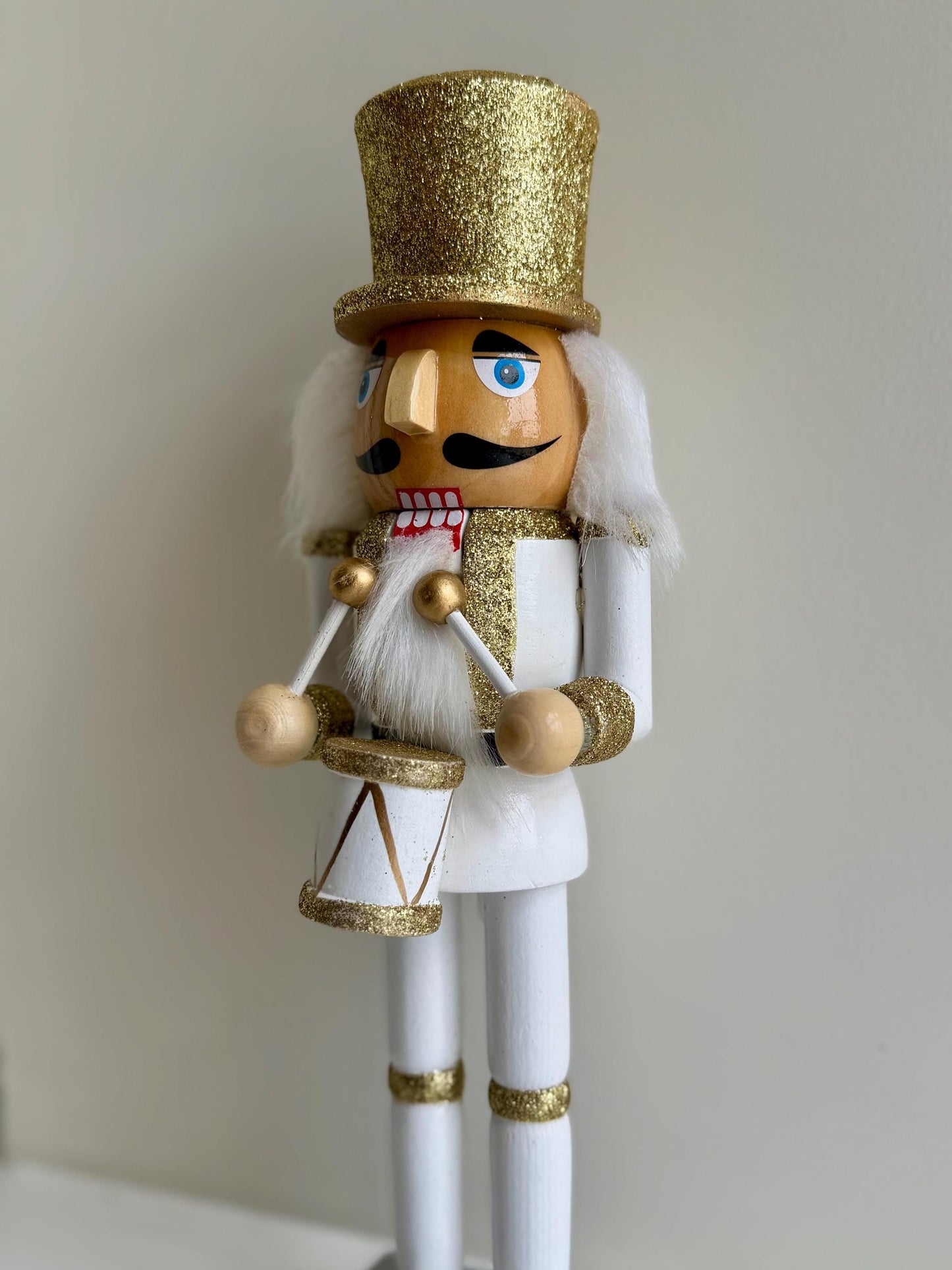 Hand Painted 25cm White & Gold Nutcracker - Classic Wooden Decoration