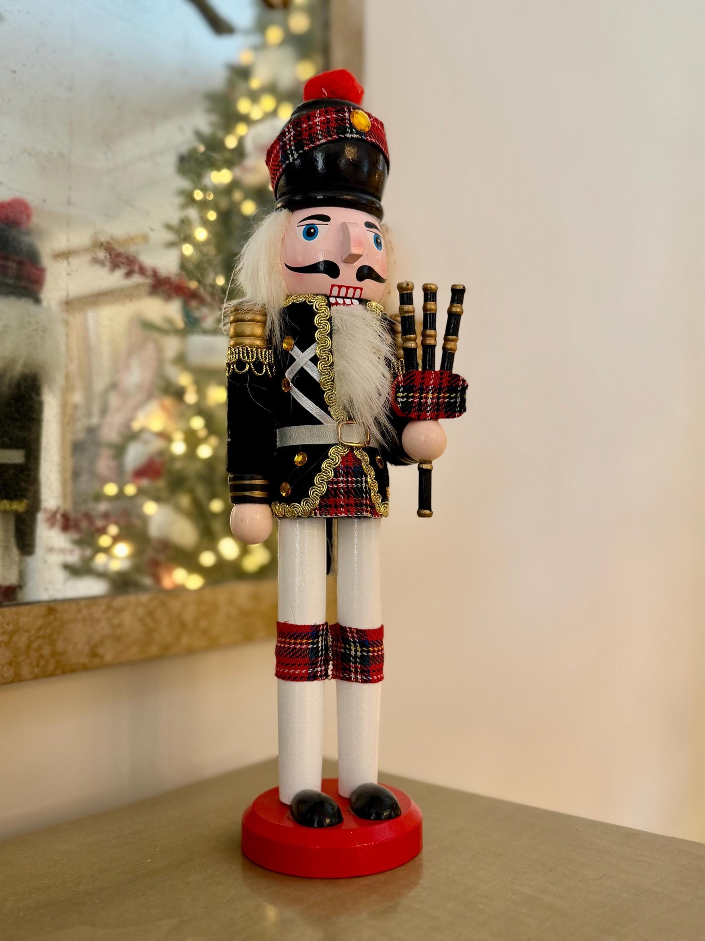 Hand Painted Scottish Bagpipe Highland Nutcracker - 30cm