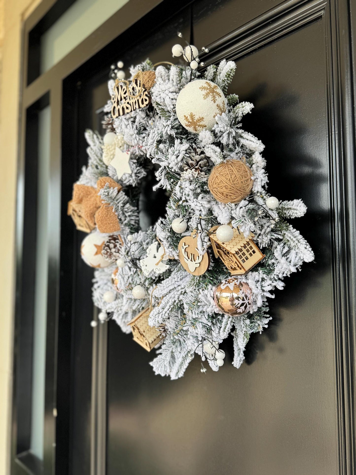 Light Up Snowy Christmas Wreath with Lit Houses - 50cm Door decoration