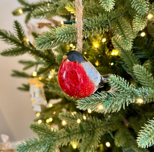 Ceramic Robin Christmas Bauble – 8cm Hanging Tree Decoration