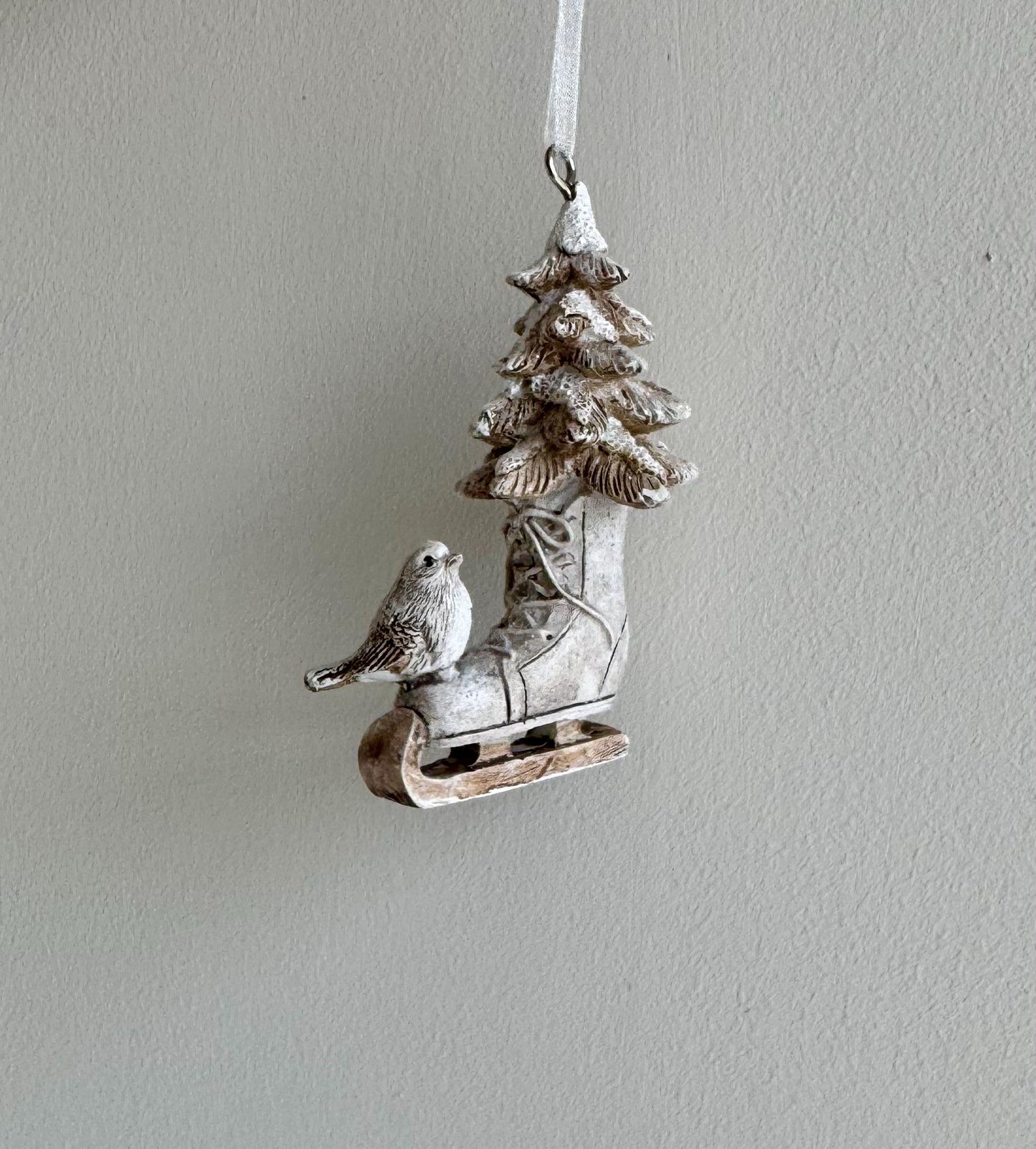 Ice Skate with Robin Christmas Bauble - Rustic Winter Tree Decoration