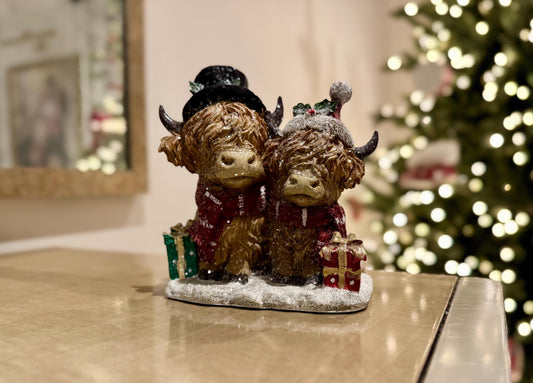 Highland Cow Christmas Ornament - Festive Figurine with Christmas Hat