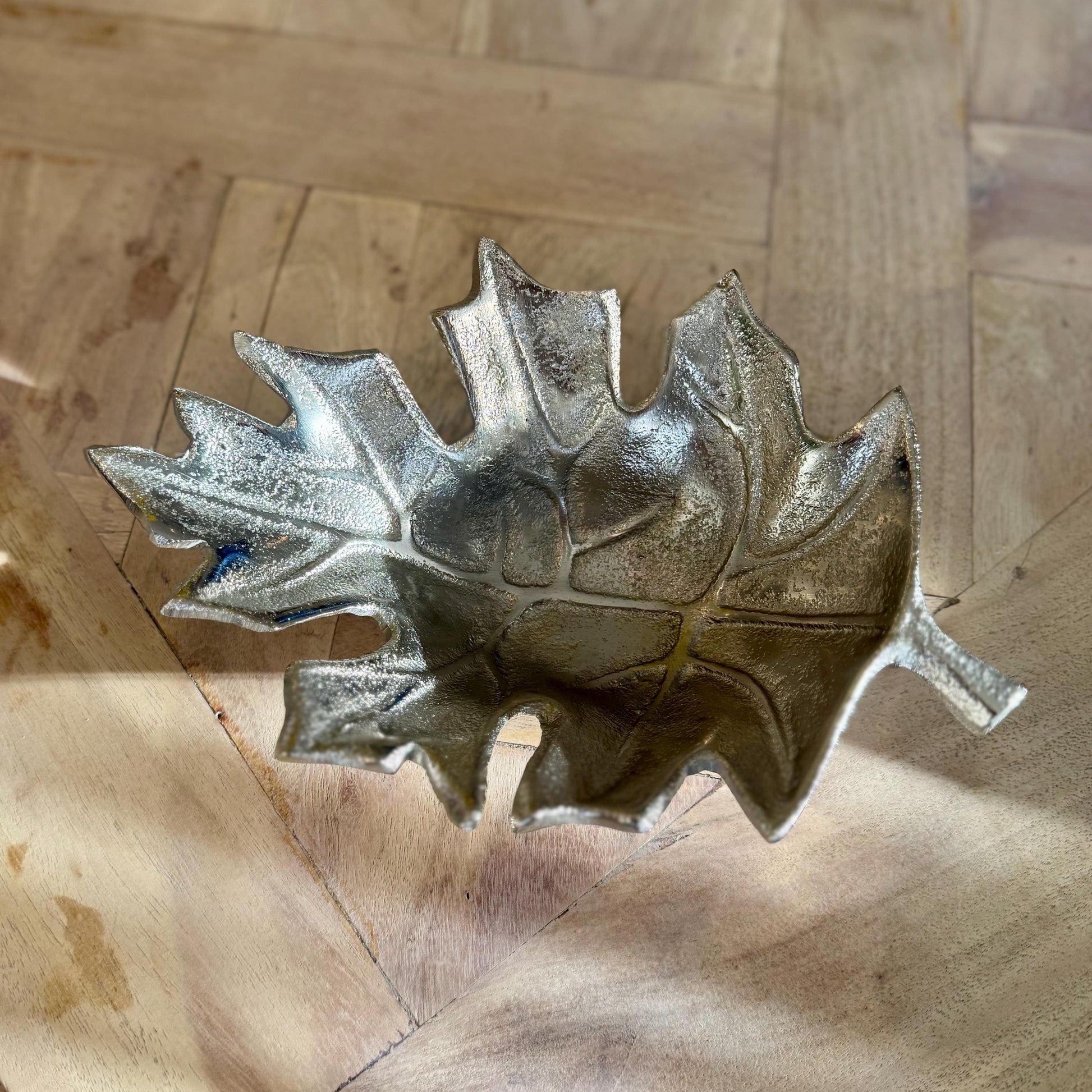 Decorative Leaf Bowl in Cast Aluminium