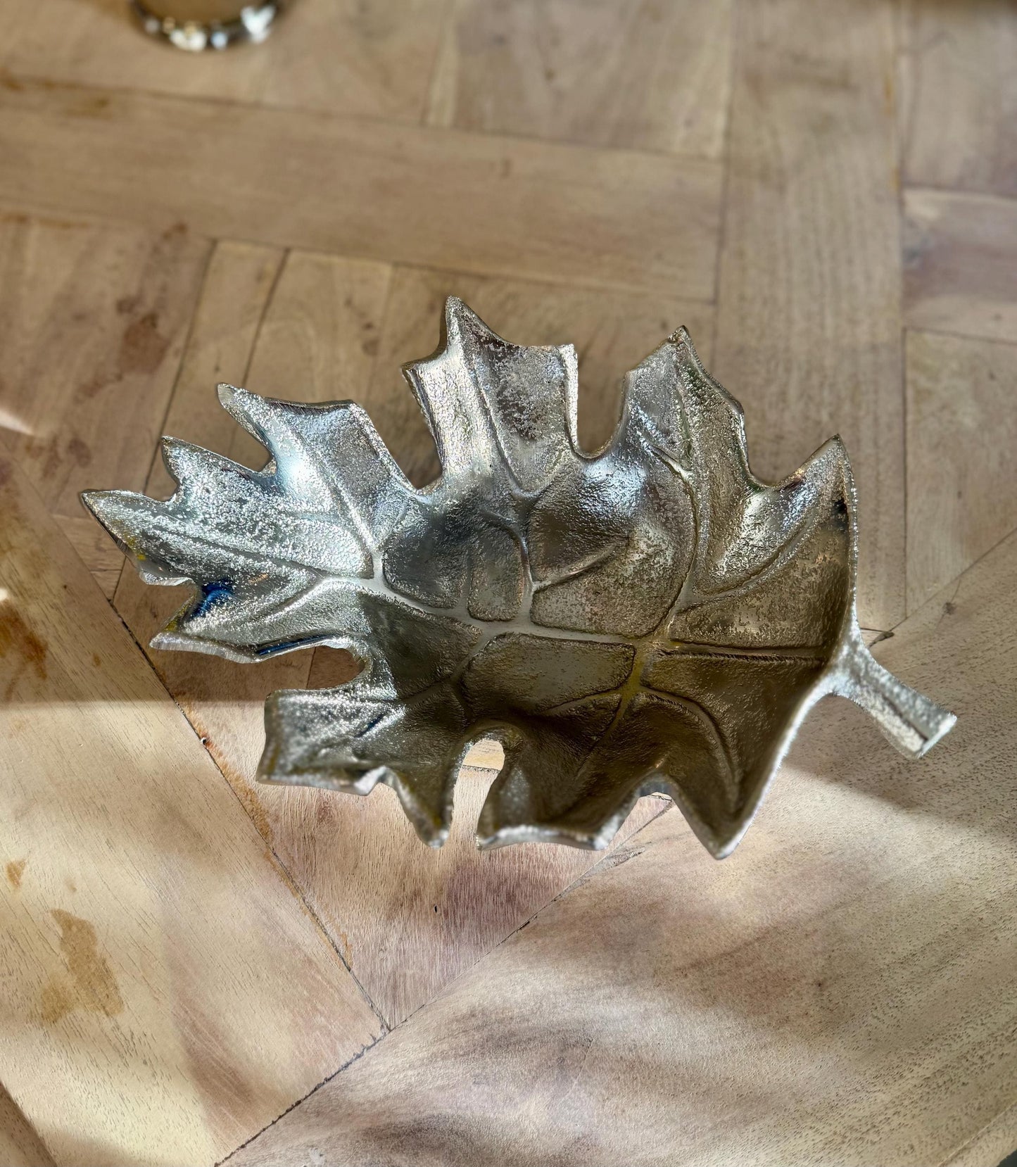 Decorative Leaf Bowl in Cast Aluminium